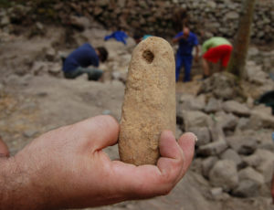Peso de tear atopado nesta escavación en Armea.